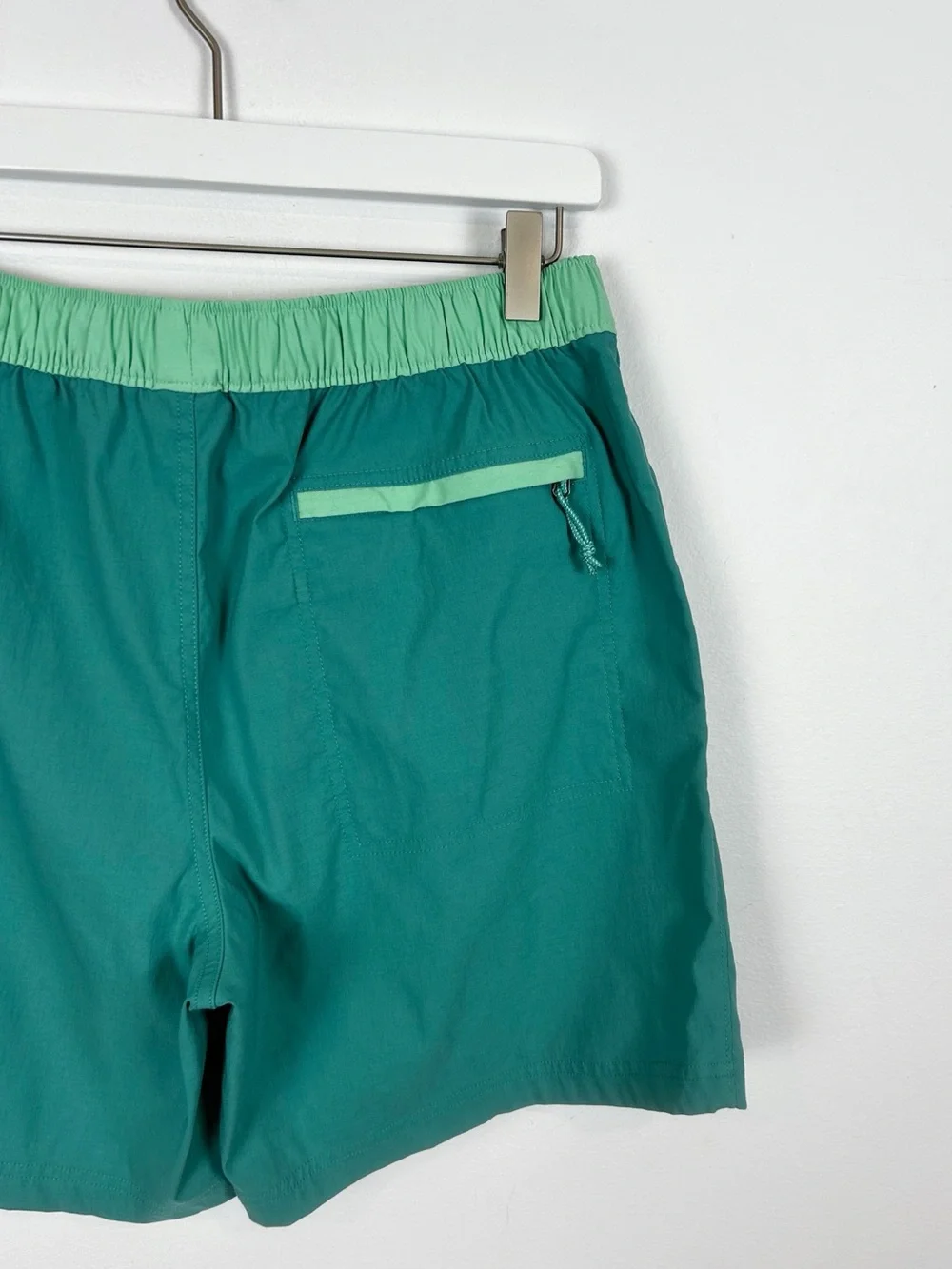 The North Face Class V Pull On Shorts Men's Size Medium Blue/Green